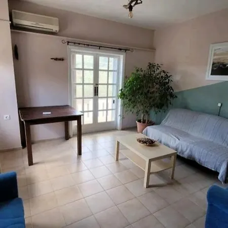 Holiday home Peaceful House Loutraki Village